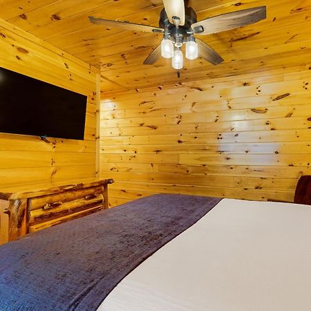 Rivers Edge Villa Cosby Екстериор снимка