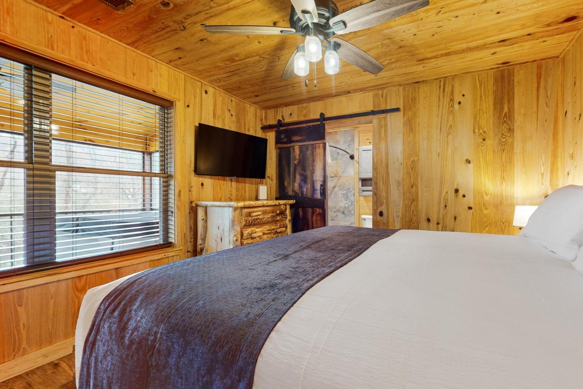 Rivers Edge Villa Cosby Екстериор снимка