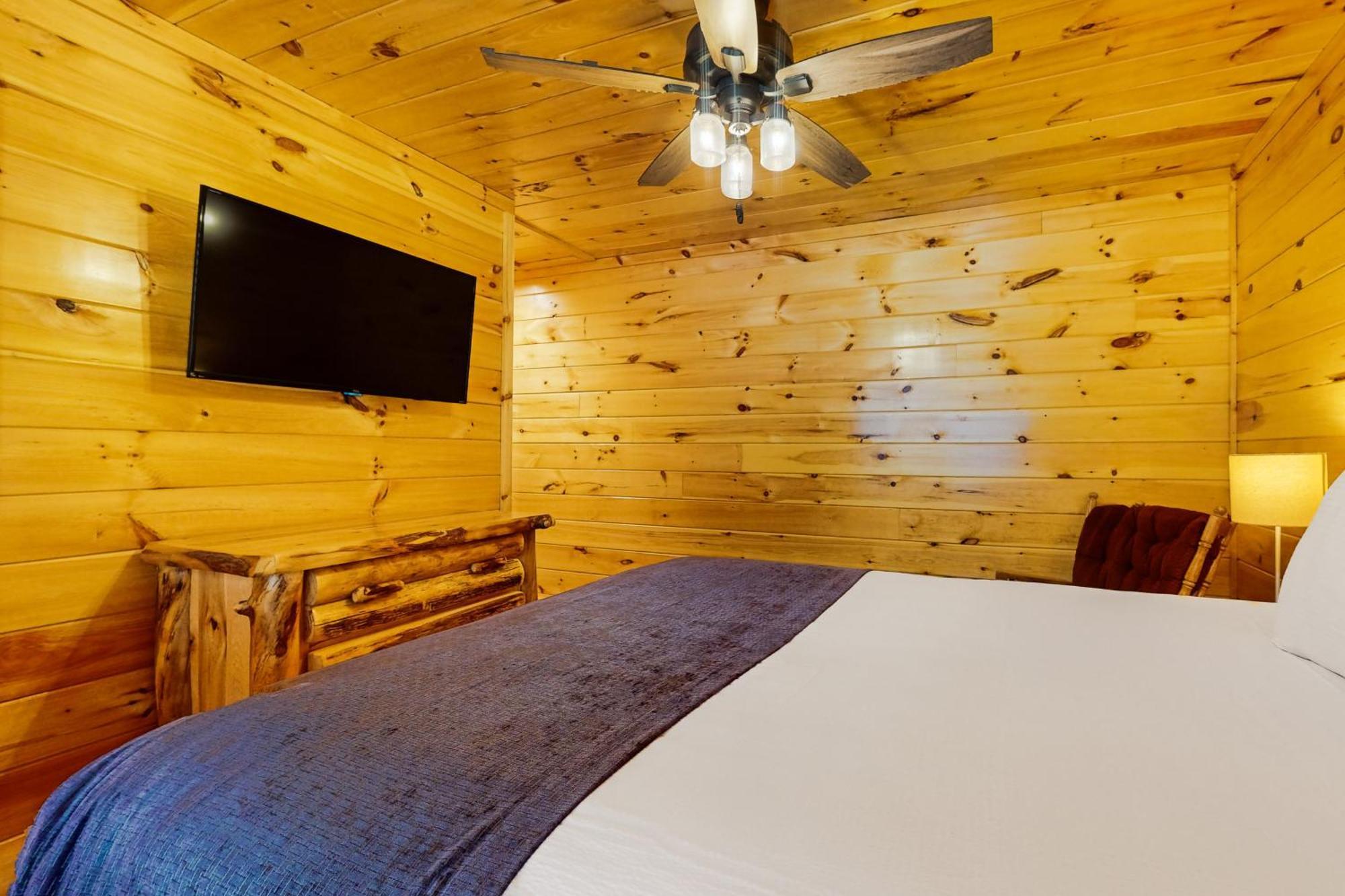 Rivers Edge Villa Cosby Екстериор снимка